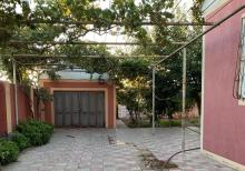 Albalıda həyət evi satılır
