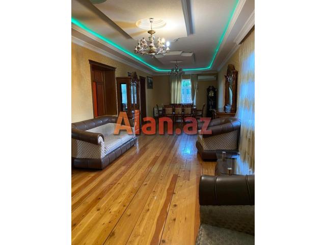 Albalıda həyət evi satılır