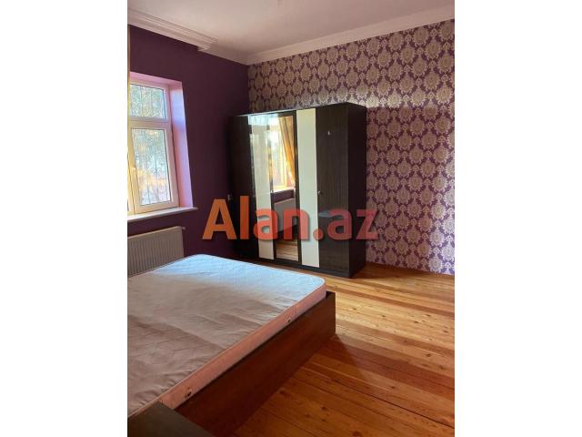 Albalıda həyət evi satılır