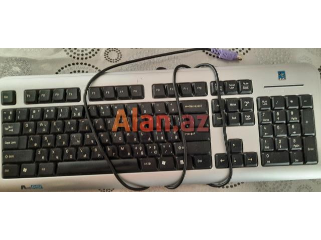 Stol üstü kompüter üçün Klaviaturalar