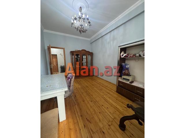 YENİ YASAMALDA MƏNZİL SATILIR !!!!