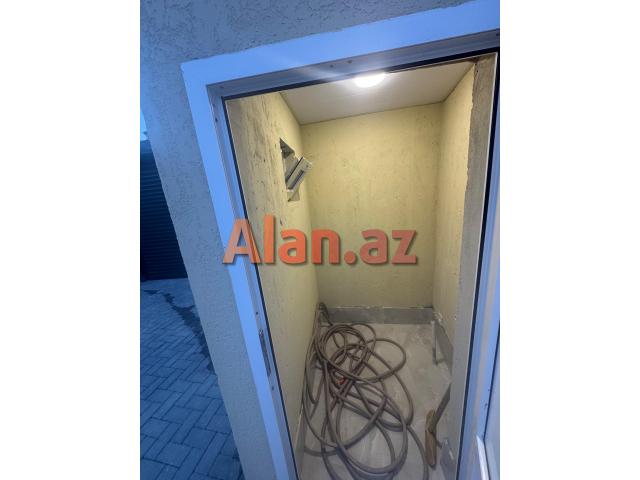 Buzovnada bağ evi satılır