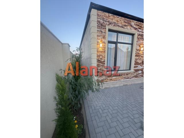 Buzovnada bağ evi satılır