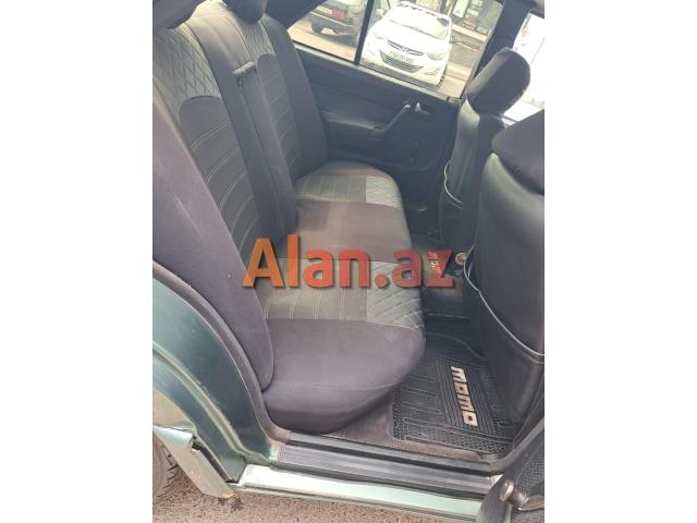 Mercedes 190, 1.8 L, 1993 il, 354 789 km