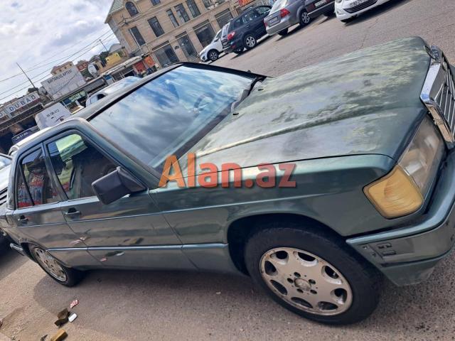 Mercedes 190, 1.8 L, 1993 il, 354 789 km