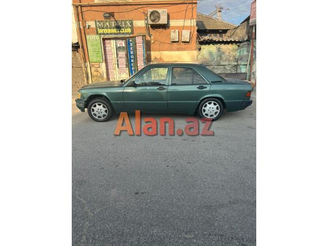 Mercedes 190, 1.8 L, 1993 il, 354 789 km
