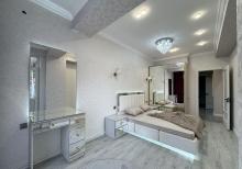 Bona Dea Hospital yanı Yeni Binada 2 otağa duzelme Menzil Əşyalarla birge satılır.