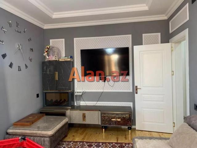 Albalıda həyət evi satılır