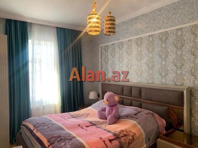 Albalıda həyət evi satılır