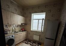 Buzovna-Mərdəkan yolunda həyət evi satılır