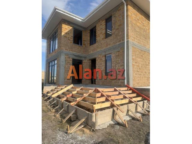 Villa tikintisi təmiri