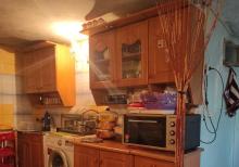 Buzovna-Maştağa yolunda həyət evi satılır