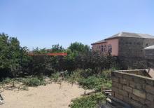 Buzovna-Maştağa yolunda həyət evi satılır