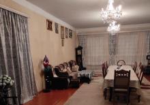 Buzovna-Maştağa yolunda həyət evi satılır