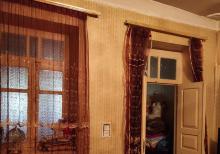 Buzovna-Maştağa yolunda həyət evi satılır