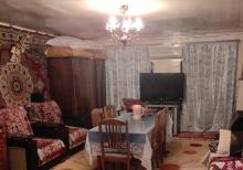 Buzovna-Maştağa yolunda həyət evi satılır