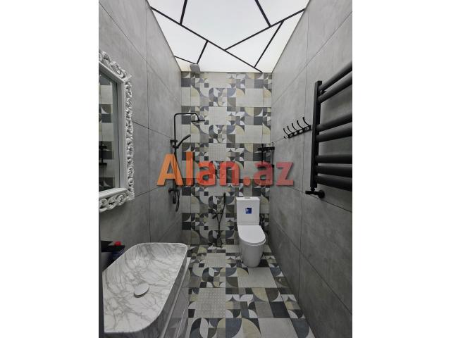 Mərdəkanda bağ evi satılır