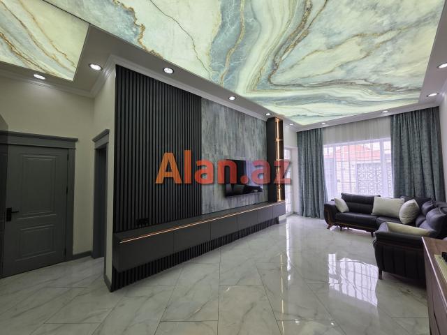 Mərdəkanda bağ evi satılır