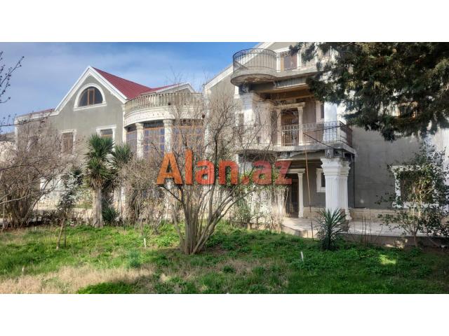 Mərdəkanda villa satılır