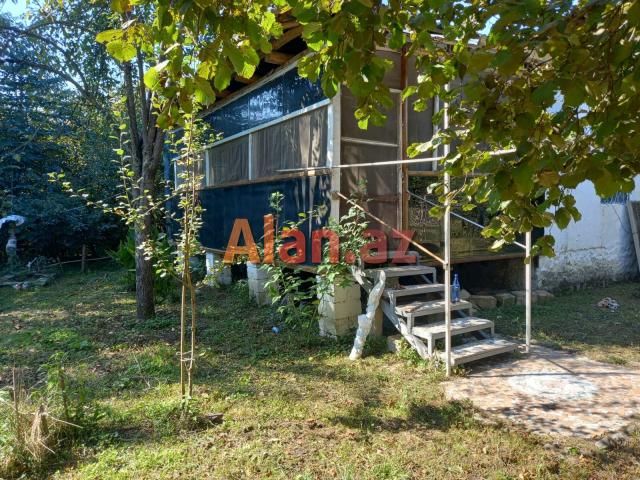 Qax rayonunda bağ evi