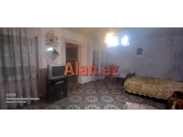 Qax rayonunda bağ evi