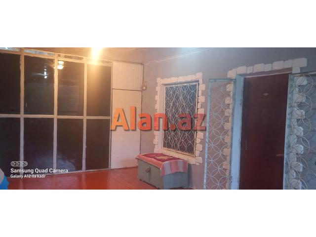 Qax rayonunda bağ evi