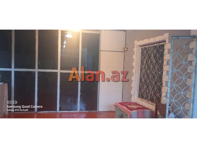 Qax rayonunda bağ evi