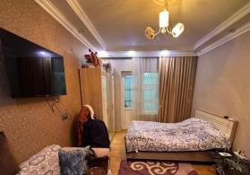 YENİ YASAMALDA MƏNZİL KÖHNƏ BİNADA LENİNQRAD LAHİYİYƏ