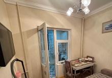 YENİ YASAMALDA MƏNZİL KÖHNƏ BİNADA LENİNQRAD LAHİYİYƏ