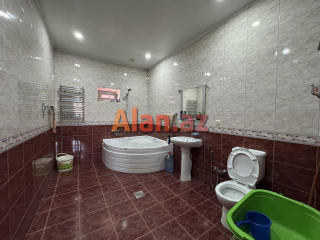 Su Tikinti Xestexana yaxınlığı  2 Mertebeli Villa satılır.