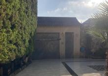 Kohne Gunesli qes. 4 Mertebeli Villa Tecili olaraq Esyalarla birge satılır.