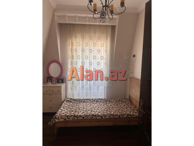 Kohne Gunesli qes. 4 Mertebeli Villa Tecili olaraq Esyalarla birge satılır.