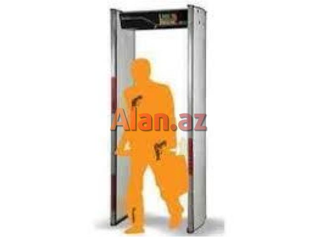 Tehlukesizlik sistemi: qapı tipli metal detektor