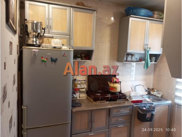 Binəqədidə 2 otaqlı heyet evi