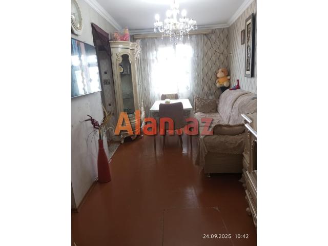 Binəqədidə 2 otaqlı heyet evi