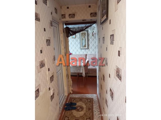 Binəqədidə 2 otaqlı heyet evi