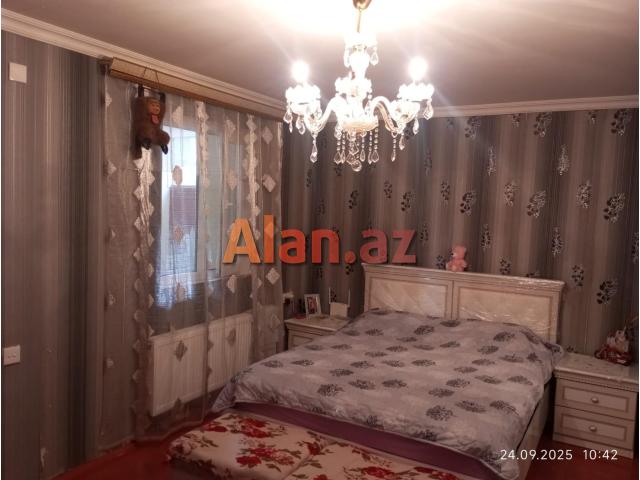 Binəqədidə 2 otaqlı heyet evi