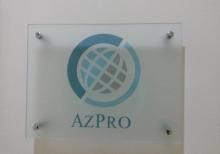 Şüşə üzərinə loqo yazılması