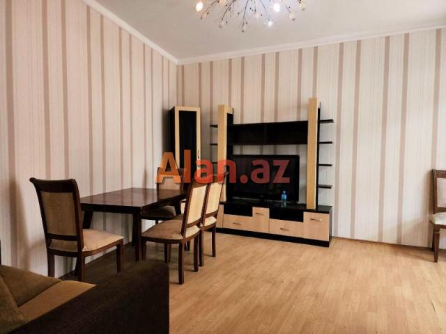 Bütün ev əşyaları satılır