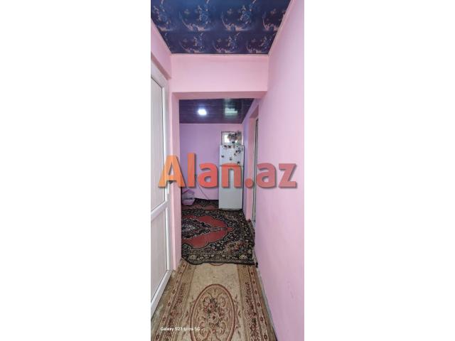 Buzovnada həyət evi satılır