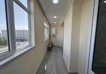 Xalqlar Dostlugu Metro yanı  Yeni Temir 4 otaqlı Menzil satılır.