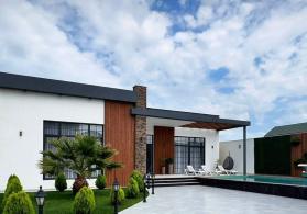 Merdekan qesebesi. Muasir Uslubda İnsaa edilmis Bag Evi satılır.