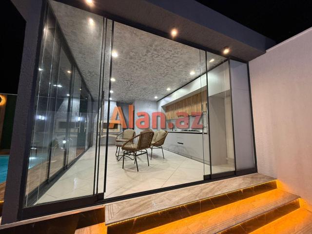 Merdekan qesebesi. Muasir Uslubda İnsaa edilmis Bag Evi satılır.