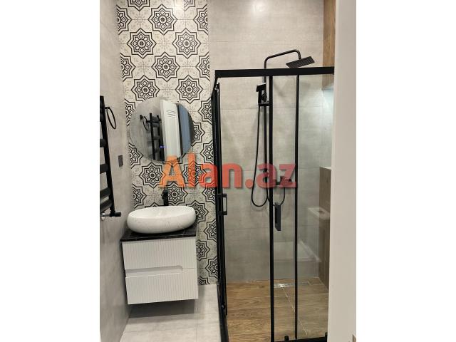 Merdekan qesebesi. Muasir Uslubda İnsaa edilmis Bag Evi satılır.