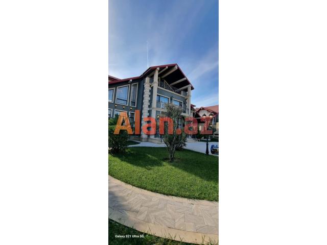 Mərdəkan yolunda villa satılır