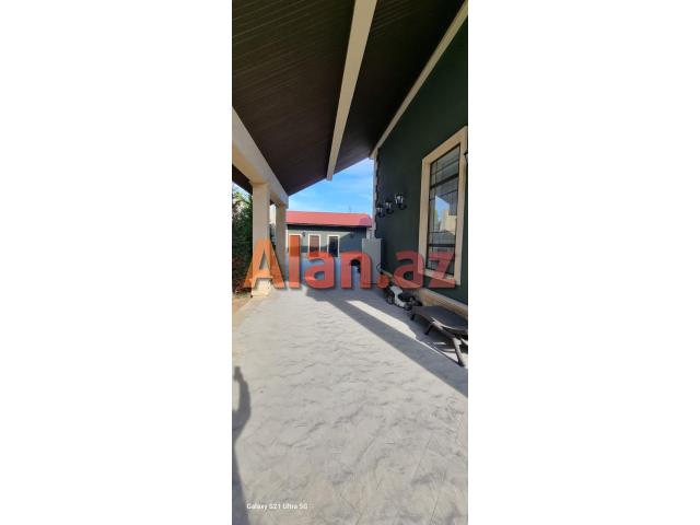 Mərdəkan yolunda villa satılır