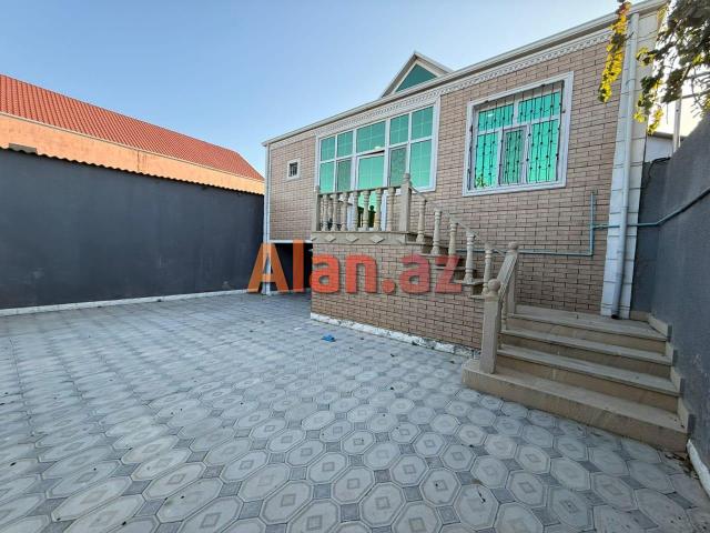 Ramanada həyət evi satılır