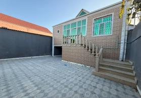 Ramanada həyət evi satılır