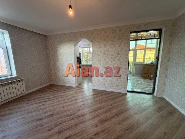 Ramanada həyət evi satılır