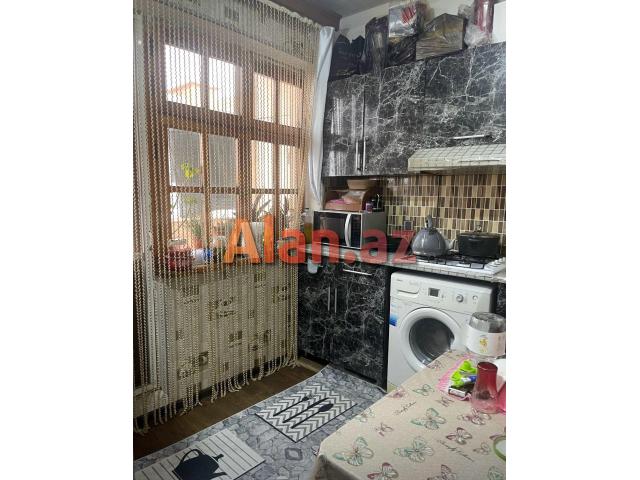 Qaraçuxurda qanuni 2 otaqlı mənzil
